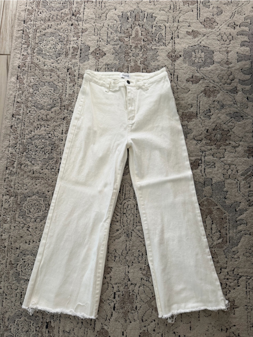 White Flair Jeans